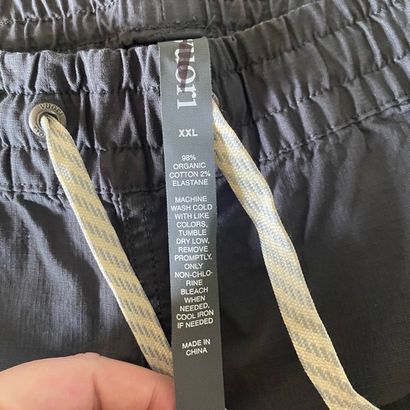 Vuori Women's Rip Stop Shorts XXL - Picture 2 of 4